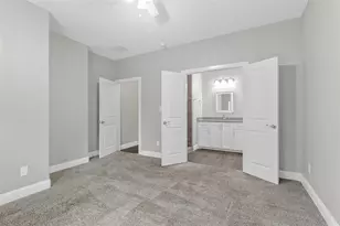 426 W Coffin St, Denison, TX 75020 - Photo 8
