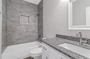 426 W Coffin St, Denison, TX 75020 - Photo 12