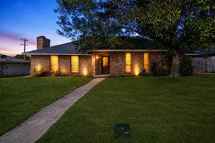 1223 Sequoia Dr, DeSoto, TX 75115 - Photo 2