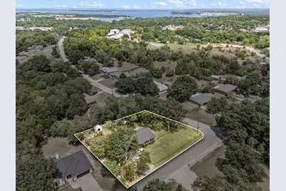 1409 Scotland Avenue, Azle, TX 76020 - Photo 8