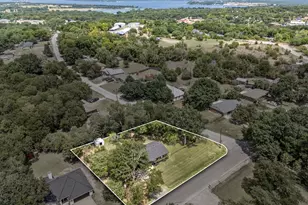 1409 Scotland Ave, Azle, TX 76020 - Photo 8
