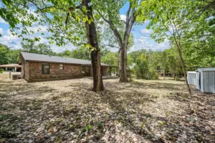 1409 Scotland Ave, Azle, TX 76020 - Photo 24