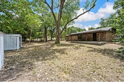 1409 Scotland Avenue, Azle, TX 76020 - Photo 30