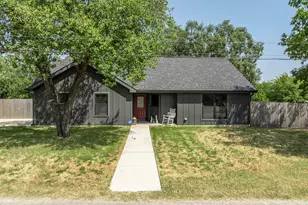 100 Hoover Ave, Whitney, TX 76692 - Photo 2