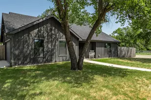 100 Hoover Ave, Whitney, TX 76692 - Photo 24