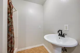 229 Quail Run Rd, Valley View, TX 76272 - Photo 28