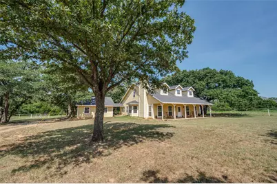 229 Quail Run Road, Valley View, TX 76272 - Photo 4