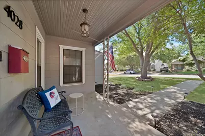 4028 Locke Avenue, Fort Worth, TX 76107 - Photo 4
