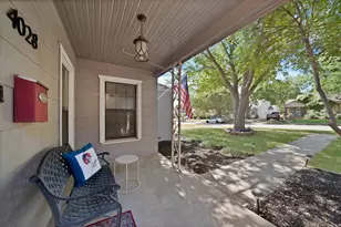 4028 Locke Ave, Fort Worth, TX 76107 - Photo 4