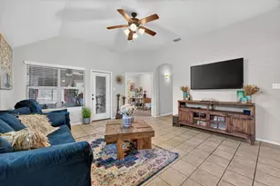 220 Carson Dr, Waxahachie, TX 75167 - Photo 10