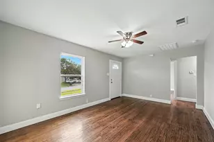 6520 Lovett Ave, Dallas, TX 75227 - Photo 8