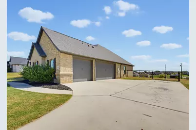 139 Bluff Ridge Court, Paradise, TX 76073 - Photo 32