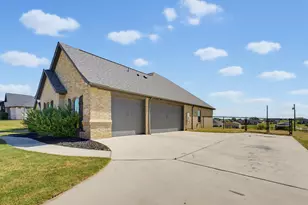 139 Bluff Ridge Ct, Paradise, TX 76073 - Photo 32