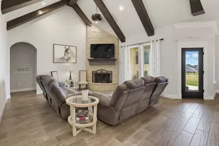 139 Bluff Ridge Ct, Paradise, TX 76073 - Photo 8