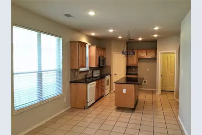 8004 Ranchvale Lane, Arlington, TX 76002 - Photo 12