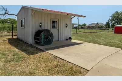 900 E Chad Street, Whitney, TX 76692 - Photo 18