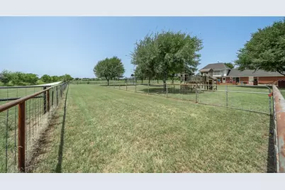 900 E Chad Street, Whitney, TX 76692 - Photo 26