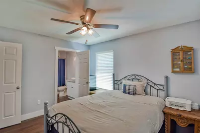 903 Comanche Cove Drive, Granbury, TX 76048 - Photo 12