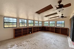 517 E Locust St, Nocona, TX 76255 - Photo 20