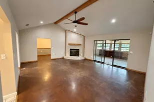 517 E Locust St, Nocona, TX 76255 - Photo 4