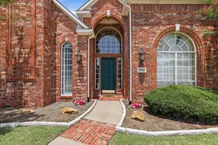 4545 Waterford Dr, Plano, TX 75024 - Photo 2