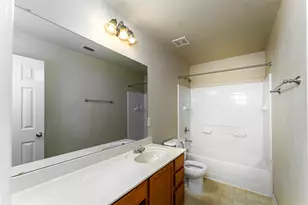5946 Harbor Glen Dr, Dallas, TX 75249 - Photo 18