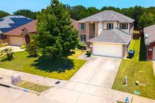5946 Harbor Glen Dr, Dallas, TX 75249 - Photo 2