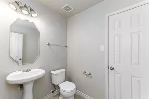 5946 Harbor Glen Dr, Dallas, TX 75249 - Photo 10