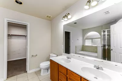 5946 Harbor Glen Drive, Dallas, TX 75249 - Photo 12