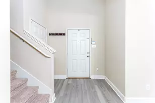 5946 Harbor Glen Dr, Dallas, TX 75249 - Photo 4