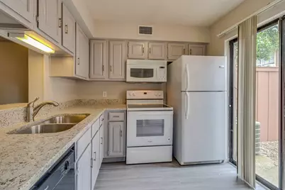 2620 Piedras #3, Irving, TX 75038 - Photo 10