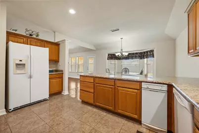 1104 Starling Court, Burleson, TX 76028 - Photo 4
