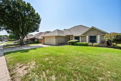 1104 Starling Court, Burleson, TX 76028 - Photo 26