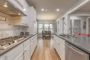 12163 Curry Creek Dr, Frisco, TX 75035 - Photo 16