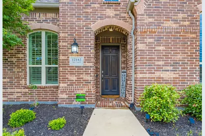 12163 Curry Creek Drive, Frisco, TX 75035 - Photo 2