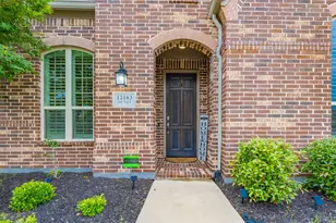 12163 Curry Creek Dr, Frisco, TX 75035 - Photo 2