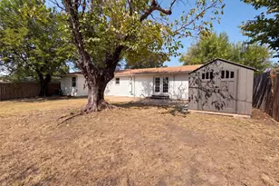 832 Central Dr, Bedford, TX 76022 - Photo 26