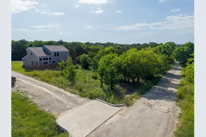 5836 Black Pine Circle, Granbury, TX 76048 - Photo 4