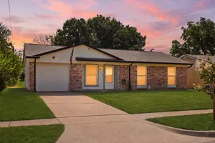 331 S 1st St, Wylie, TX 75098 - Photo 2