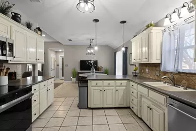 1701 Oakmeadow Drive, Decatur, TX 76234 - Photo 8