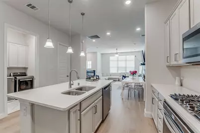 2837 Troutt Drive, Carrollton, TX 75010 - Photo 10