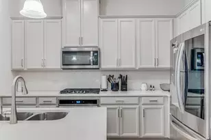 2837 Troutt Dr, Carrollton, TX 75010 - Photo 14