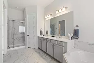 2837 Troutt Dr, Carrollton, TX 75010 - Photo 20