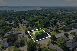 108 S Lakeview Dr, Lake Dallas, TX 75065 - Photo 2