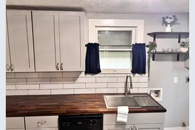 4619 Parrish Road, Haltom City, TX 76117 - Photo 8