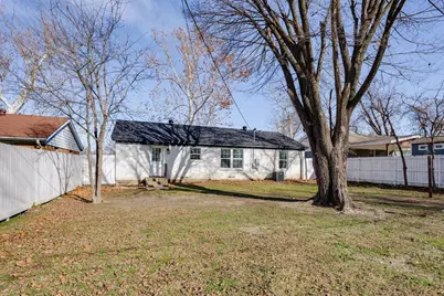 2824 Lockhart Avenue, Dallas, TX 75228 - Photo 16
