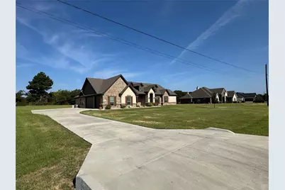 499 Christian Way, Azle, TX 76020 - Photo 2