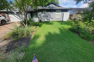 8530 Capri Dr, Dallas, TX 75238 - Photo 2