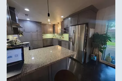 8530 Capri Drive, Dallas, TX 75238 - Photo 6