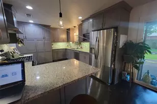 8530 Capri Dr, Dallas, TX 75238 - Photo 6